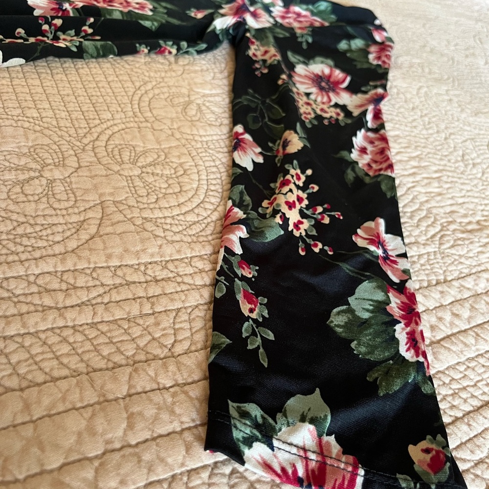 Dress - Picture 4 of 10